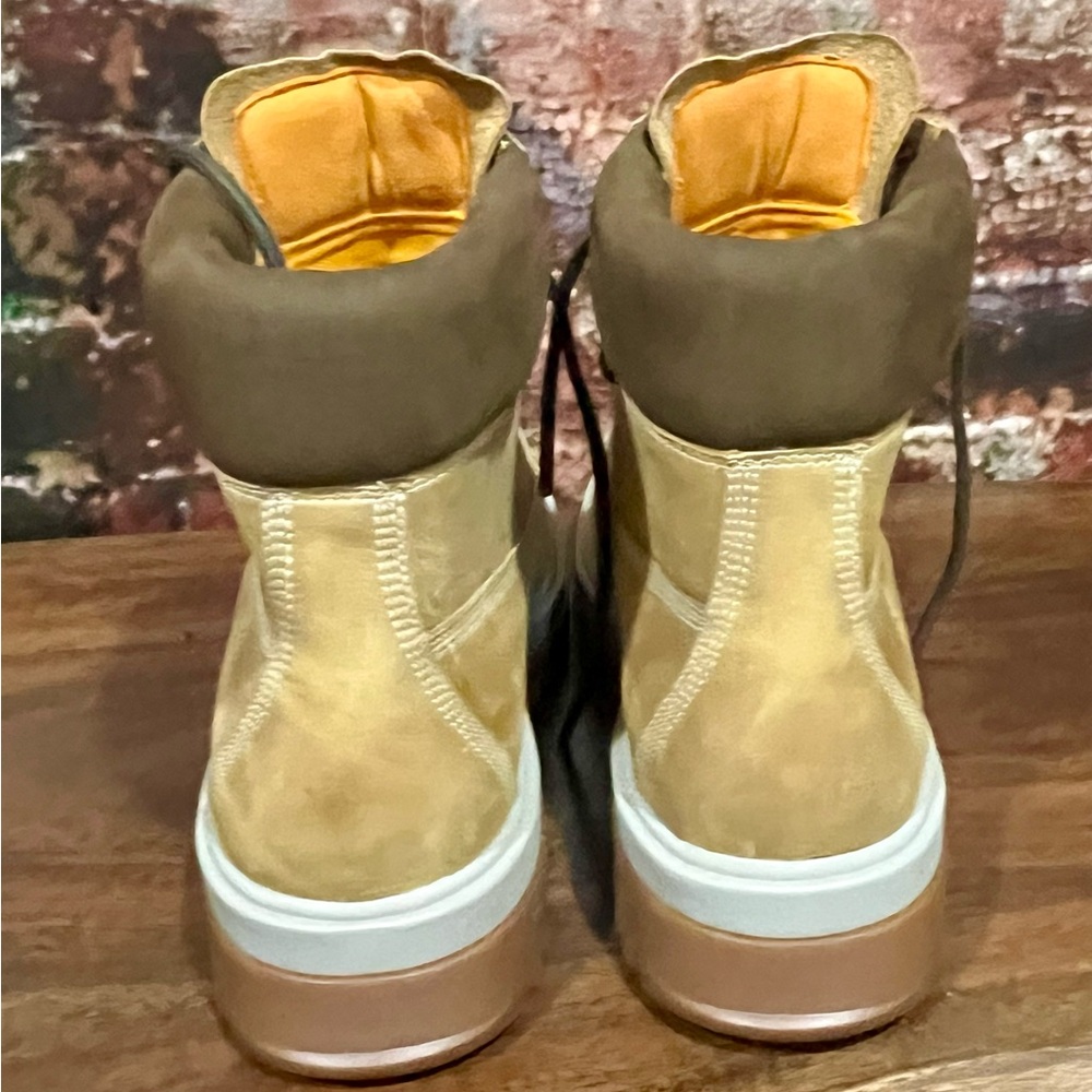 NEW Mens Timberland Tan Wheat Waterproof Work Boots - US Size 10.5 - Picture 5 of 6